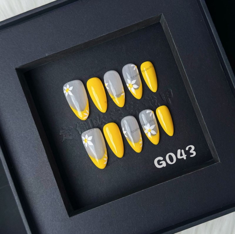 G043