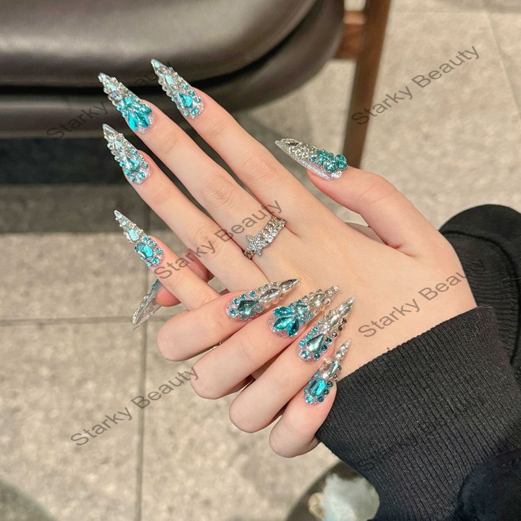 2025  Handmade Luxury Diamond wearable nail patch finished nail art False Tips
