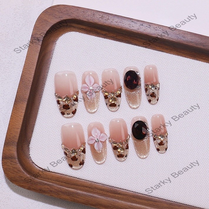 European and American Dyeing Hand drawn 3D Carving Advanced Medium to Long Nail Art Wearing Armor