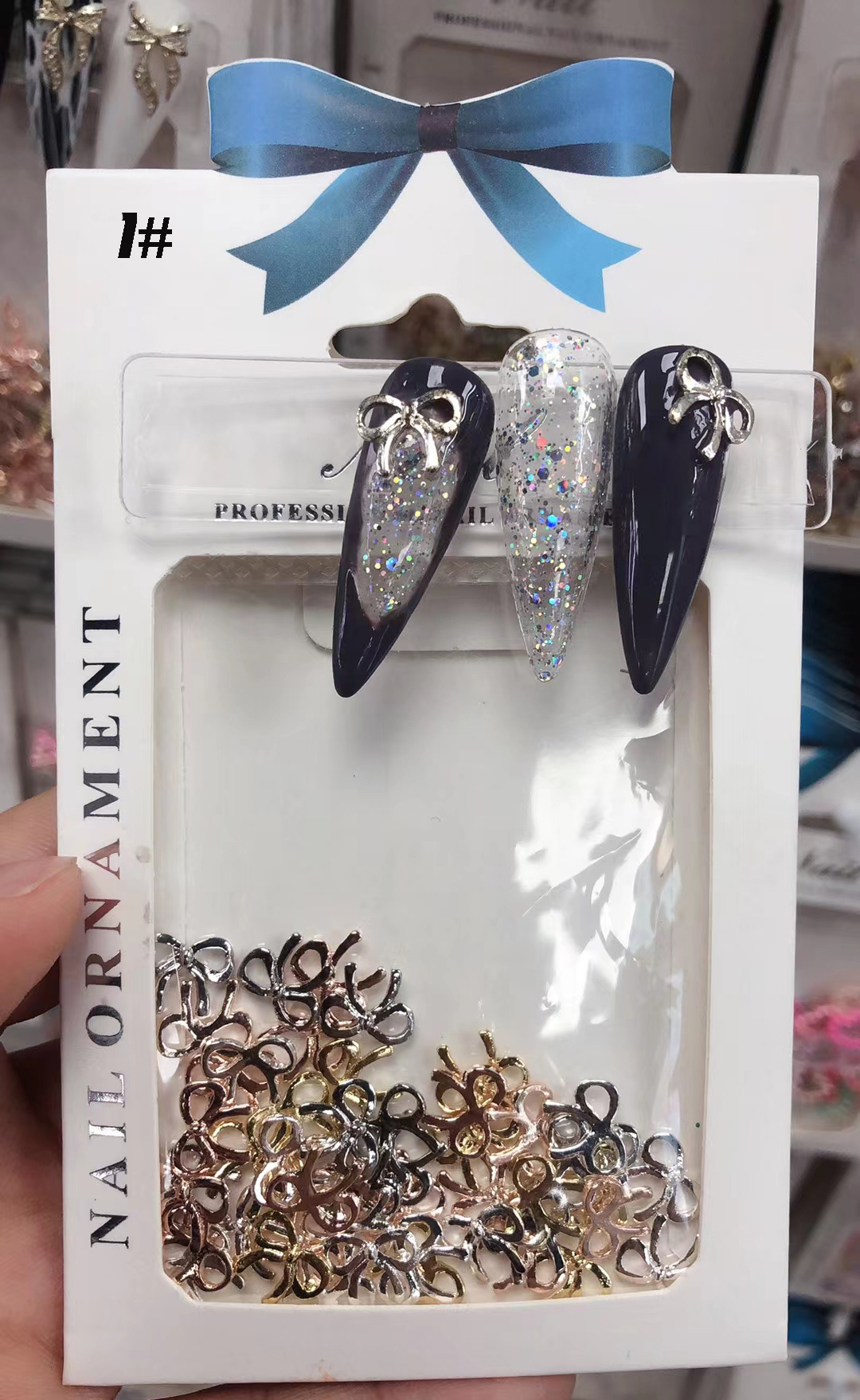 metal butterfly combined with gold jewelry nail decorations